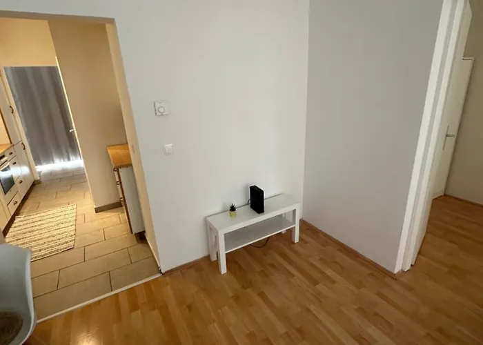 Daire Cozy Ground Floor Near U6 Easy Access To Center