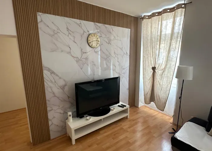 Cozy Ground Floor Near U6 Easy Access To Center Daire Viyana