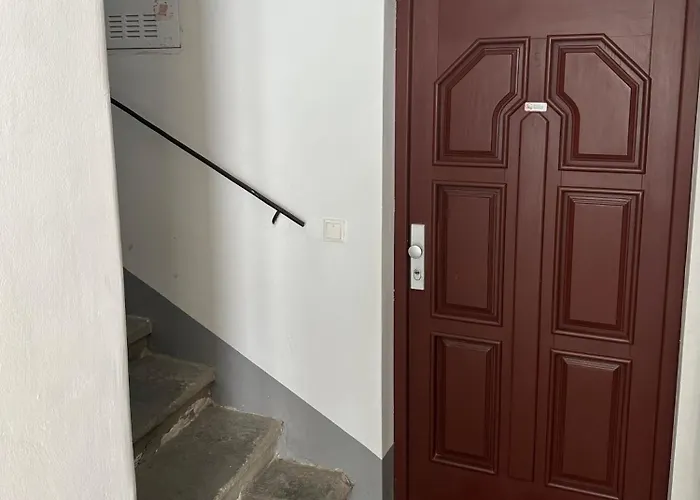 Cozy Ground Floor Near U6 Easy Access To Center Daire Viyana